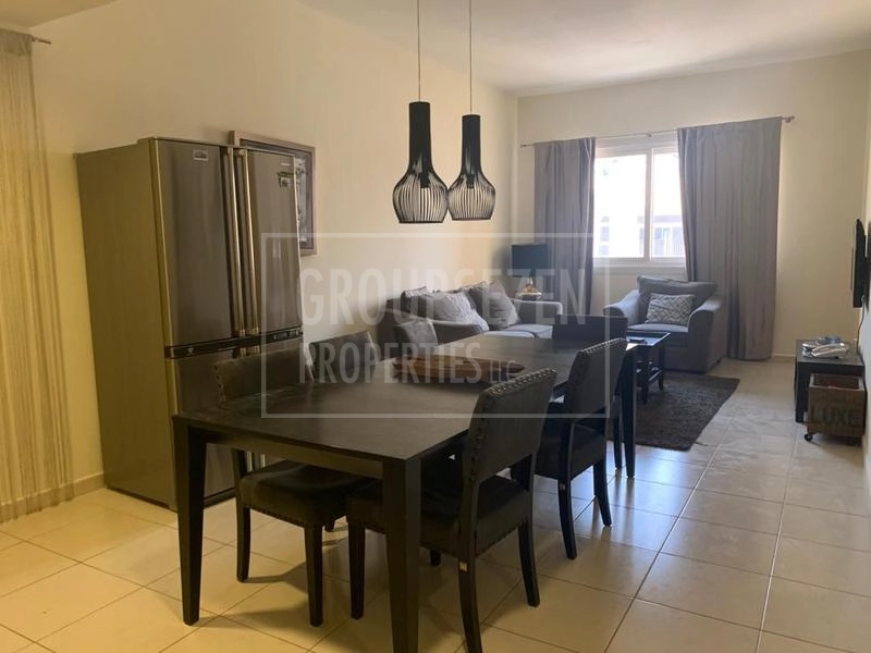 UNFURNISHED 2 BED FLAT FOR SALE IN EMIRATES GARDEN